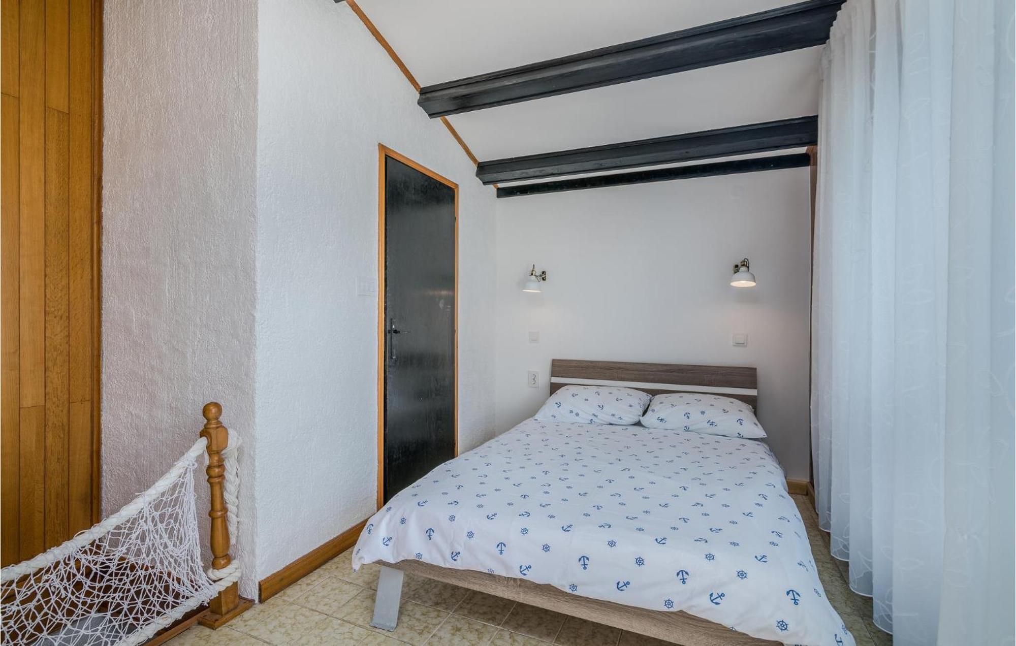 2 Bedroom Gorgeous Home In Baska Baška Exterior foto